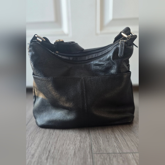 Black Leather Multi-Zip Crossbody Bag – Silver Hardware – Great American Leather - Picture 16 of 16